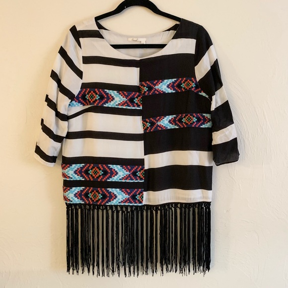 ANTHROPOLOGIE Floreat Fringed Latitudes Top Small - Picture 2 of 7